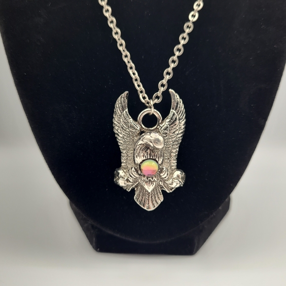 Majestic Silver Eagle Pendant Necklace - Vintage 90s - Picture 3 of 12